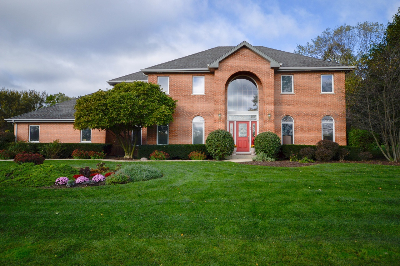 Hawthorn Woods Luxury